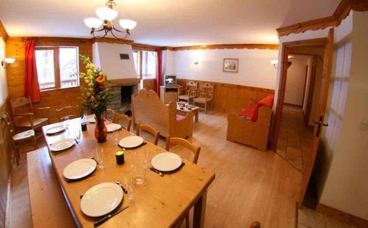 Le Chalet des Neiges Oz en Oisans, Dining Area